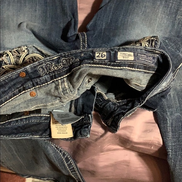 Jeans - Picture 3 of 4